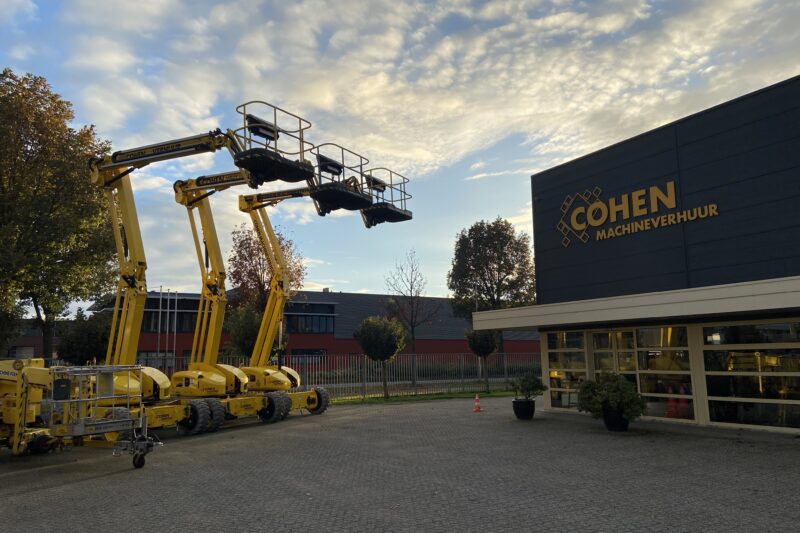 Knik-telescoop hoogwerker 17mtr Hybride AWD