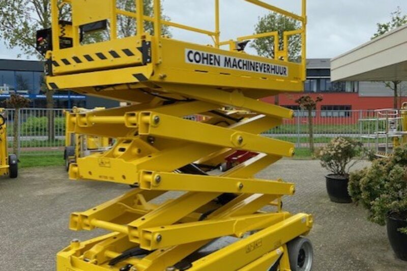 Schaarhoogwerker 9.9 mtr