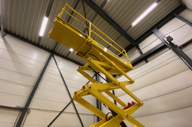 Schaarhoogwerker 9.8 mtr